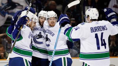 Nouveau départ à Columbus - Page 2 Vancouver-Canucks-052411L