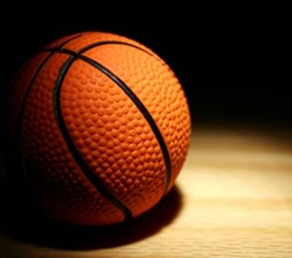 College Basketball Betting Odds:  Harvard vs. Connecticut December 8, 2011