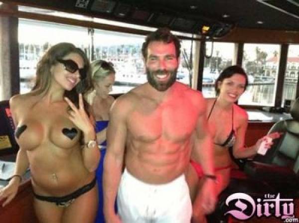 Poker Pro Dan Bilzerian Makes The Dirty.com While Attending Porta Potty Conventi