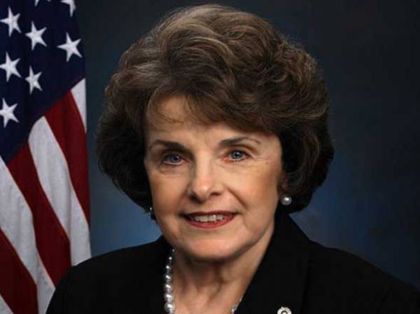 Dianne Feinstein Support of Online Gambling Prohibition Bill has Many Baffled