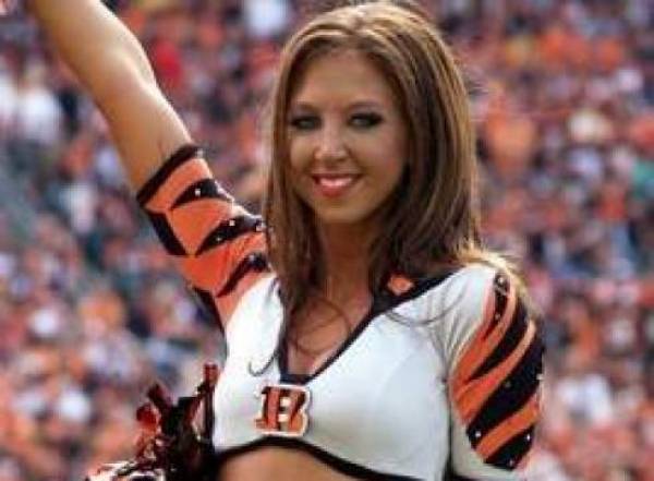 Green Bay Packers vs. Cincinnati Bengals Line -3 at Sportsbook.com