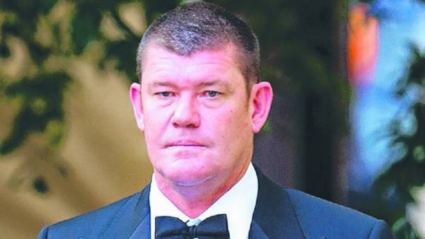 Casino King James Packer Backs Out of Vegas Options