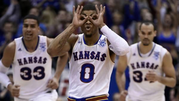 Why Bet the Villanova vs. Kansas Elite Eight Game:  Jayhawks 14-3 ATS