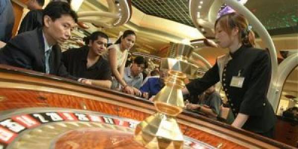 Macau Crime Fed by China Currency Control, Laak Late to One Drop