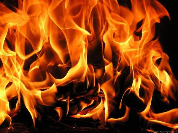 6 Nigerian Youths Set on Fire for Gambling