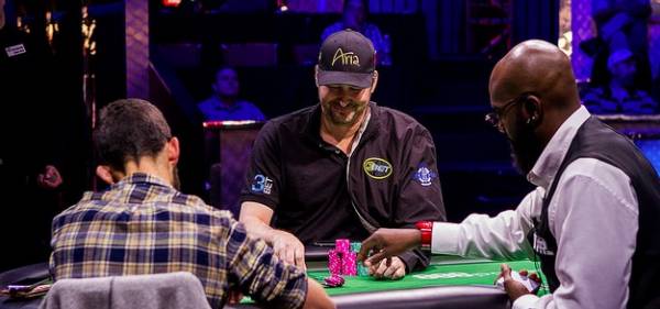 Does Phil Hellmuth Win His 14th World Series of Poker Bracelet? 