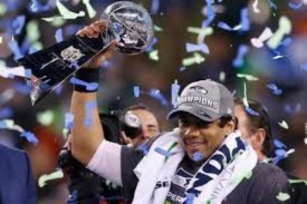 Seahawks 6-1 Favorite to Win 2015 Super Bowl, Tiger Woods Won’t Win Major