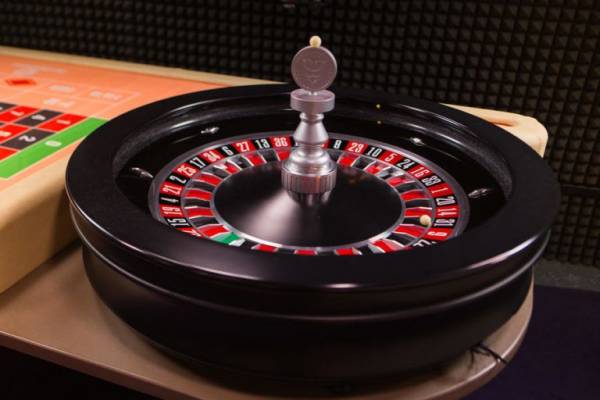 Discuss the score playing live football roulette king