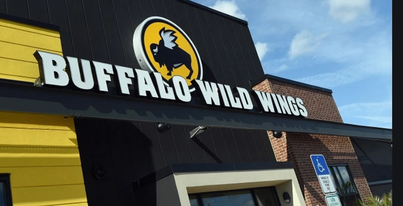 BWW and BetMGM Bring the Sportsbook to the Sports Bar