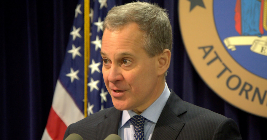 Schneiderman Hires Top Defense Attorney