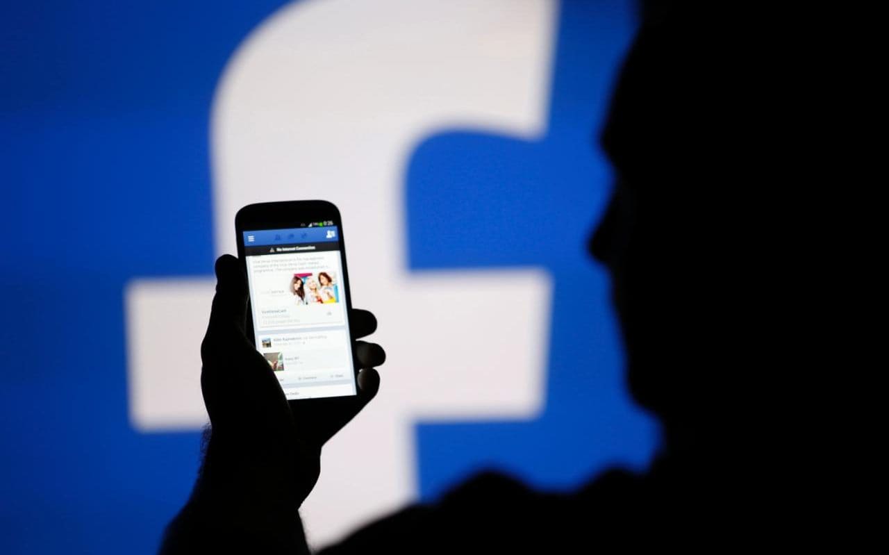 Facebook Bans Cryptocurrency Advertising